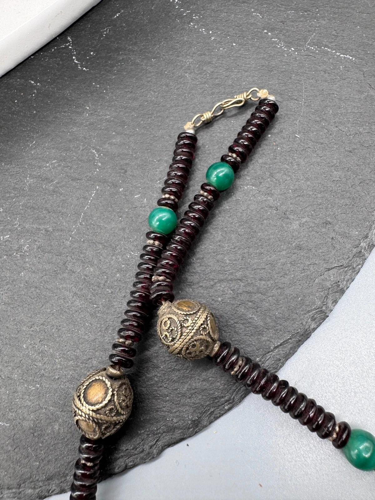 Collier en perles grenat almandi style ethnique grande perles Gillet (taille collier 55cm) – photo 3